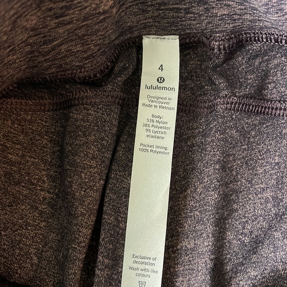 Lululemon jogger size 4 - Picture 2 of 4